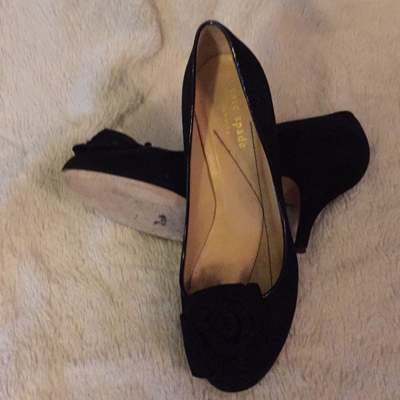 Heels - Picture 3 of 4